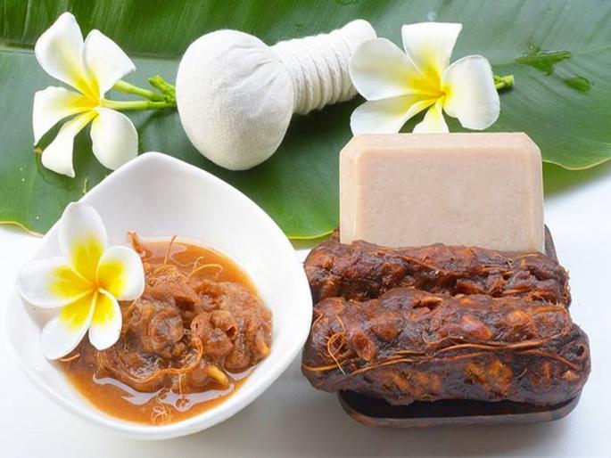 Wants to look young and beautiful then must eat tamarind | तरूण दिसायचंय?; चिंचेचा फेसमास्क ट्राय करा, मग पाहा कमाल