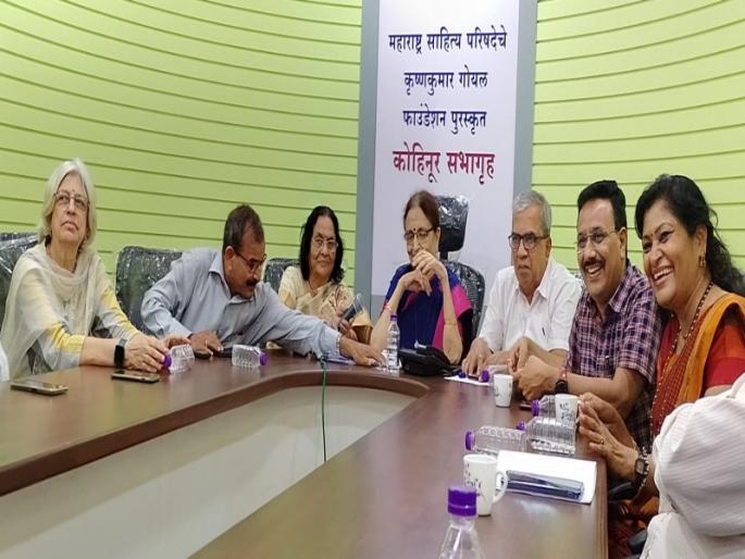 This year literature conference will not be an inconvenience Usha Tambe testified | यंदाचे साहित्य संमेलन गैरसोयीचे असणार नाही! उषा तांबे यांनी दिली ग्वाही This year literature conference will not be an inconvenience Usha Tambe testified | यंदाचे साहित्य संमेलन गैरसोयीचे असणार नाही! उषा तांबे यांनी दिली ग्वाही