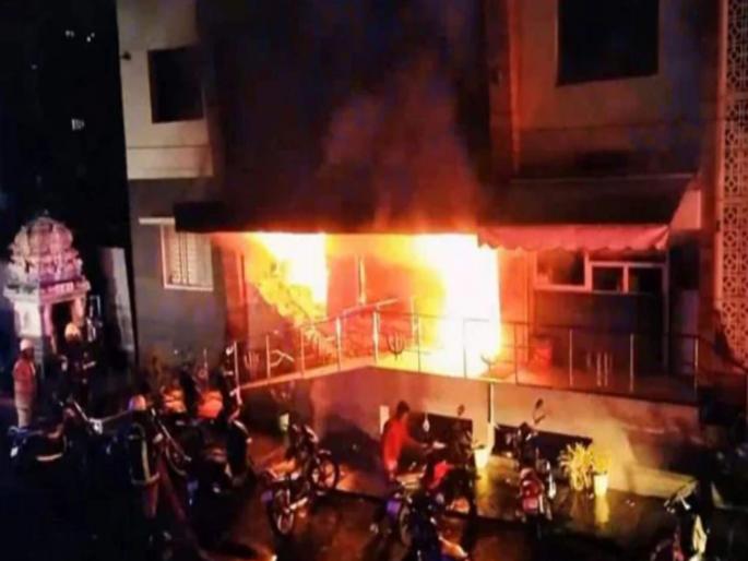 Fire in Tamil Nadu hospital 6 people died All were found unconscious in the hospital lift | तामिळनाडूच्या रुग्णालयात अग्नितांडवामुळे ६ जणांचा मृत्यू; हॉस्पिटलच्या लिफ्टमध्ये सापडले मृतदेह Fire in Tamil Nadu hospital 6 people died All were found unconscious in the hospital lift | तामिळनाडूच्या रुग्णालयात अग्नितांडवामुळे ६ जणांचा मृत्यू; हॉस्पिटलच्या लिफ्टमध्ये सापडले मृतदेह