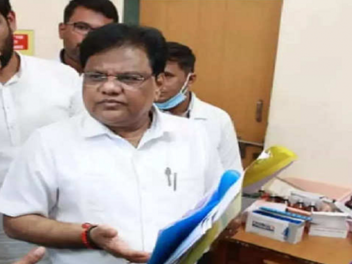 Defamation of Health Minister Tanaji Sawant from Meme; A case has been registered against four | मिम्स व्हायरलकरून आरोग्यमंत्री तानाजी सावंत यांची बदनामी; चौघांवर गुन्हा दाखल Defamation of Health Minister Tanaji Sawant from Meme; A case has been registered against four | मिम्स व्हायरलकरून आरोग्यमंत्री तानाजी सावंत यांची बदनामी; चौघांवर गुन्हा दाखल