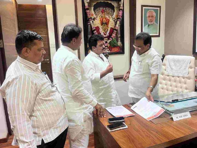 Question of Vani Upazila Hospital Margi; Health Minister Tanaji Sawant gave written assurance | वणीच्या उपजिल्हा रूग्णालयाचा प्रश्न मार्गी; आरोग्य मंत्री तानाजी सावंत यांनी दिले लेखी आश्वासन Question of Vani Upazila Hospital Margi; Health Minister Tanaji Sawant gave written assurance | वणीच्या उपजिल्हा रूग्णालयाचा प्रश्न मार्गी; आरोग्य मंत्री तानाजी सावंत यांनी दिले लेखी आश्वासन