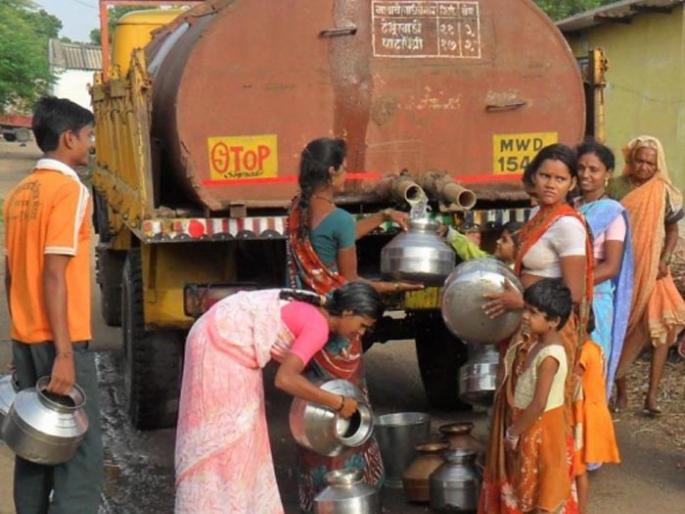 Satara: The rain came running; The number of tankers increased from 218 to 32! Supply only to 43 villages and 163 wadis | पाऊस आला धावून; टँकरची संख्या २१८ वरून आली ३२ वर! ४३ गावे अन् १६३ वाड्यांनाच पुरवठा Satara: The rain came running; The number of tankers increased from 218 to 32! Supply only to 43 villages and 163 wadis | पाऊस आला धावून; टँकरची संख्या २१८ वरून आली ३२ वर! ४३ गावे अन् १६३ वाड्यांनाच पुरवठा