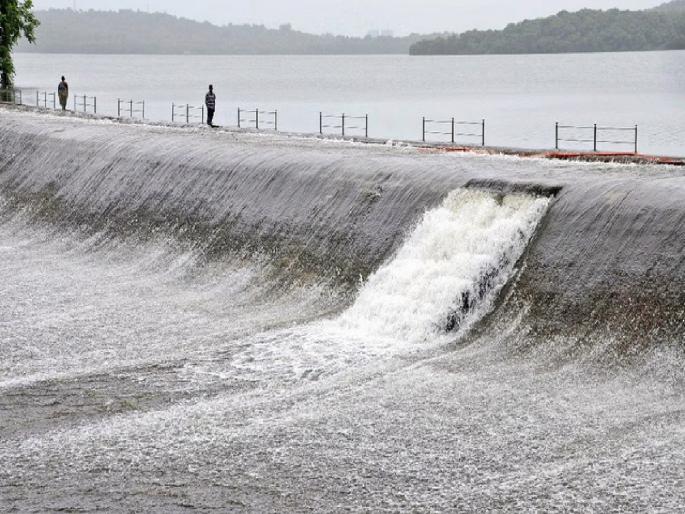 One of the 7 lakes supplying water to Mumbai; Tansa Lake started overflowing! | मुंबईला पाणीपुरवठा करणाऱ्या ७ तलावांपैकी एक; तानसा तलाव भरून वाहू लागला! One of the 7 lakes supplying water to Mumbai; Tansa Lake started overflowing! | मुंबईला पाणीपुरवठा करणाऱ्या ७ तलावांपैकी एक; तानसा तलाव भरून वाहू लागला!