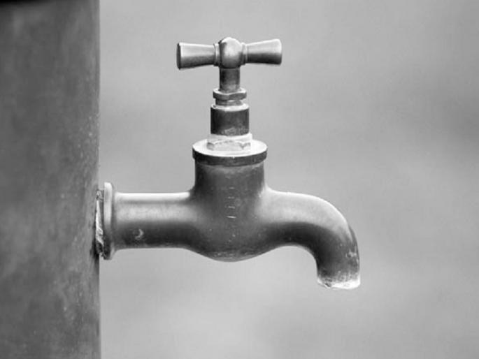 quarrel in the neighborhood from tap water filed charges against each other | नळावरील भांडण गेले थेट पोलिस स्टेशनात! पाण्याच्या कारणावरून शेजाऱ्यांमध्ये ‘राडा’ quarrel in the neighborhood from tap water filed charges against each other | नळावरील भांडण गेले थेट पोलिस स्टेशनात! पाण्याच्या कारणावरून शेजाऱ्यांमध्ये ‘राडा’