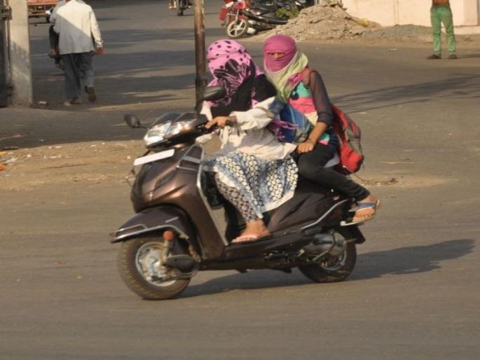 Ratnagiri: It is unbearable for the citizens to live with Vaishakh | रत्नागिरी : वैशाख वणव्यामुळे नागरिकांना जगणे असह्य Ratnagiri: It is unbearable for the citizens to live with Vaishakh | रत्नागिरी : वैशाख वणव्यामुळे नागरिकांना जगणे असह्य