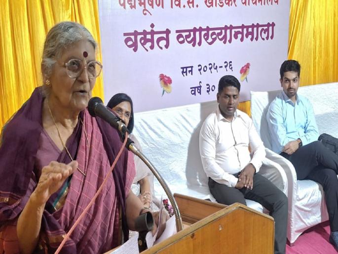 Mahatma Phule liberated the gatherings from the circle of upper castes says Tara Bhawalkar | महात्मा फुले यांनी उच्चवर्णीयांच्या वर्तुळातून संमेलने मुक्त केली - तारा भवाळकर  Mahatma Phule liberated the gatherings from the circle of upper castes says Tara Bhawalkar | महात्मा फुले यांनी उच्चवर्णीयांच्या वर्तुळातून संमेलने मुक्त केली - तारा भवाळकर