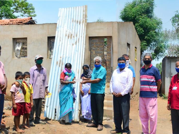 The flow of help to Ardal's family continues | आरदाळच्या कुंटूंबाला मदतीचा ओघ सुरू The flow of help to Ardal's family continues | आरदाळच्या कुंटूंबाला मदतीचा ओघ सुरू