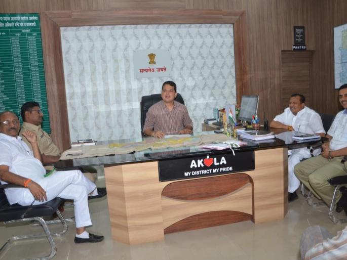 administration take initiative for the slum-free city | शहराला झोपडपट्टीमुक्त करण्यासाठी लोकप्रतिनिधी, प्रशासन सरसावले administration take initiative for the slum-free city | शहराला झोपडपट्टीमुक्त करण्यासाठी लोकप्रतिनिधी, प्रशासन सरसावले