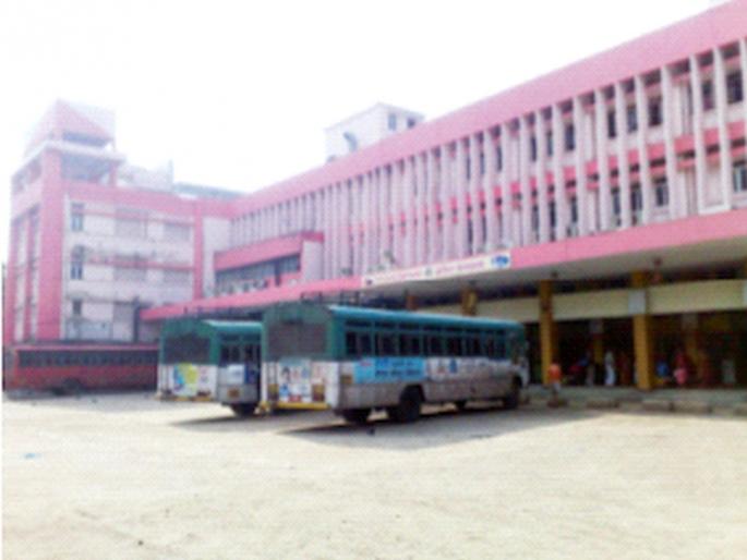 ST depots to be leased for 98 years Cabinet approves revised policy | एसटीचे डेपो ९८ वर्षांच्या भाडेपट्ट्यावर देणार...; सुधारित धोरणास मंत्रिमंडळाने दिली मंजुरी ST depots to be leased for 98 years Cabinet approves revised policy | एसटीचे डेपो ९८ वर्षांच्या भाडेपट्ट्यावर देणार...; सुधारित धोरणास मंत्रिमंडळाने दिली मंजुरी