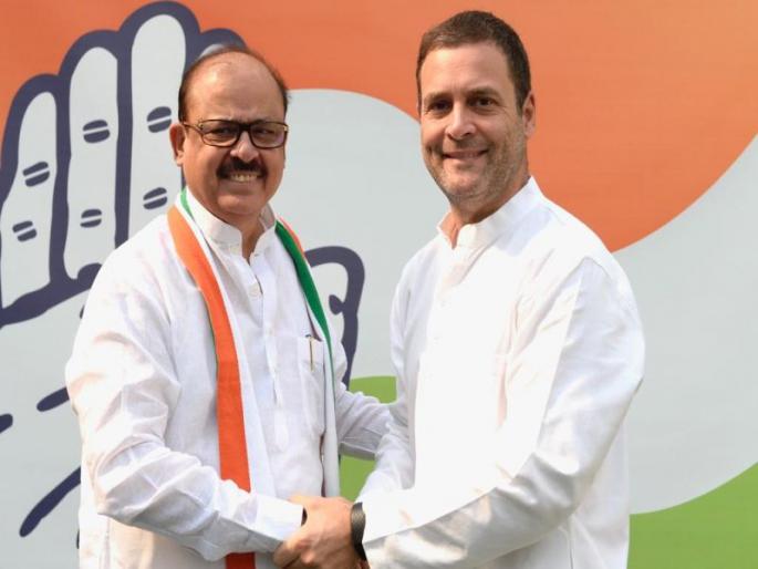 Delhi: Former NCP leader Tariq Anwar joined Congress in presence of party president Rahul Gandhi | राष्ट्रवादीचे संस्थापक झाले काँग्रेसवासी; तारिक अन्वर यांची 'घरवापसी' Delhi: Former NCP leader Tariq Anwar joined Congress in presence of party president Rahul Gandhi | राष्ट्रवादीचे संस्थापक झाले काँग्रेसवासी; तारिक अन्वर यांची 'घरवापसी'