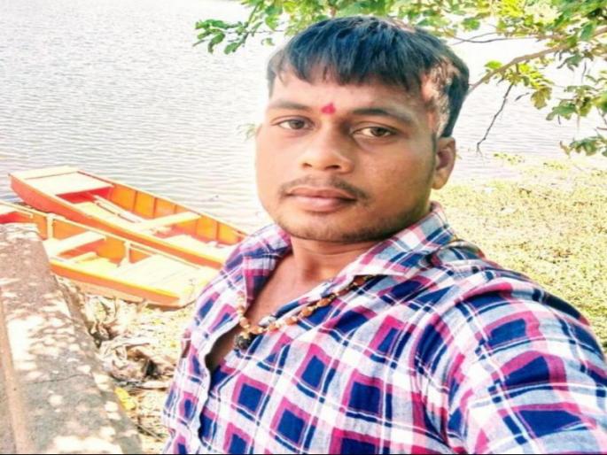 Young man dies after being kicked in the chest; Incidents in Loni Kalabhor | Pune Crime: छातीत लाथा घातल्यानं तरुणाचा मृत्यू; लोणी काळभोर मधील घटना Young man dies after being kicked in the chest; Incidents in Loni Kalabhor | Pune Crime: छातीत लाथा घातल्यानं तरुणाचा मृत्यू; लोणी काळभोर मधील घटना