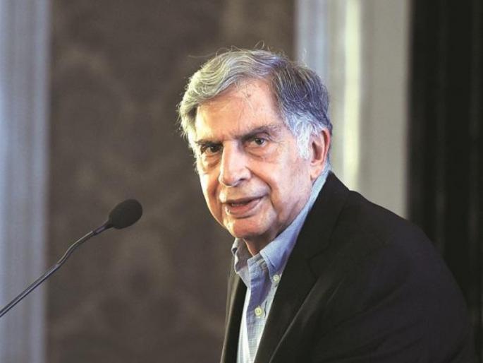 Big man big heart! Ratan Tata's unexpected visit gave a pleasant shock to the people of Pune | बडा माणूस बडा दिल! जेव्हा आपल्या 'पुणेकर' मित्राला भेटायला दस्तूर खुद्द रतन टाटा अवतरतात...