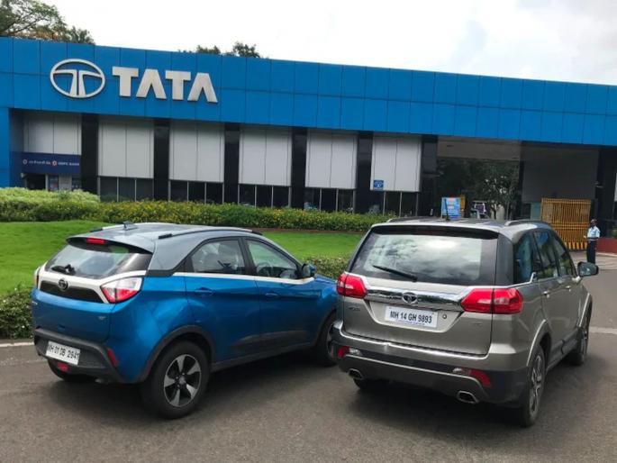 tata motors stock price today should we hold or sell good news from abroad but shares still hit what should investors do | Tata Motors Shares: परदेशातून चांगली बातमी, तरीही आपटले टाटा मोटर्सचे शेअर्स; गुतवणूकदारांनी काय करावं?