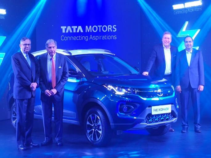tata nexon ev launched in india know all specifications features and price | टाटाकडून देशातील सर्वात स्वस्त इलेक्ट्रिक एसयूव्ही लॉन्च; जाणून घ्या किंमत आणि फिचर्स tata nexon ev launched in india know all specifications features and price | टाटाकडून देशातील सर्वात स्वस्त इलेक्ट्रिक एसयूव्ही लॉन्च; जाणून घ्या किंमत आणि फिचर्स