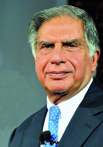 Ratan Tata took a meeting with Sarasanghachalak | रतन टाटांनी घेतली सरसंघचालकांची भेट