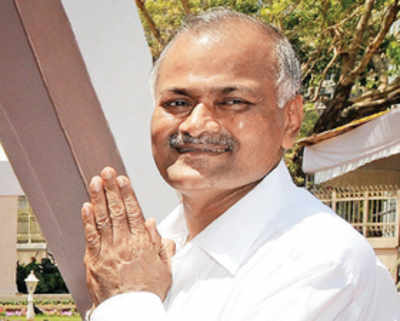 Maharashtra's response to the Corona crisis is commendable - Tatyarao Lahane | महाराष्ट्राने कोरोना संकटाला दिलेले तोंड वाखाणण्याजोगे - तात्याराव लहाने Maharashtra's response to the Corona crisis is commendable - Tatyarao Lahane | महाराष्ट्राने कोरोना संकटाला दिलेले तोंड वाखाणण्याजोगे - तात्याराव लहाने