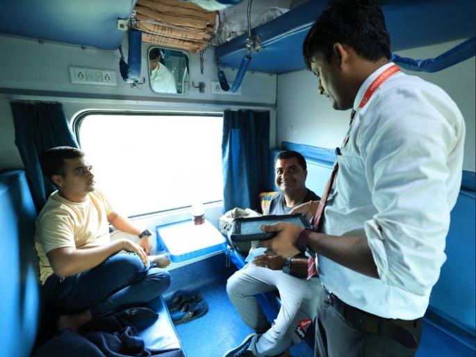 Western Railway collected Rs 52 crore fine during ticket checking drive | तिकीट तपासणी मोहिमेदरम्यान पश्चिम रेल्वेने वसूल केला ५२ कोटी रुपये दंड Western Railway collected Rs 52 crore fine during ticket checking drive | तिकीट तपासणी मोहिमेदरम्यान पश्चिम रेल्वेने वसूल केला ५२ कोटी रुपये दंड
