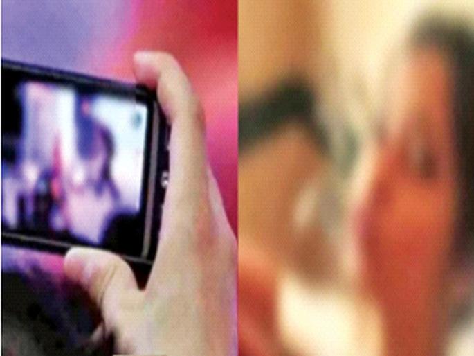 Lustful of fame, the teacher made an obscene video | प्रसिद्धीची खुमखुमी, शिक्षिकेने बनविला अश्लील व्हिडीओ, उत्तर प्रदेशमधील धक्कादायक प्रकार Lustful of fame, the teacher made an obscene video | प्रसिद्धीची खुमखुमी, शिक्षिकेने बनविला अश्लील व्हिडीओ, उत्तर प्रदेशमधील धक्कादायक प्रकार