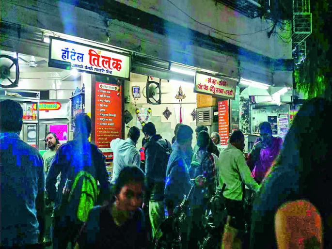 The taste of 'Amrututulya' is very good | ' अमृततुल्य' ची चवच लई न्यारी 