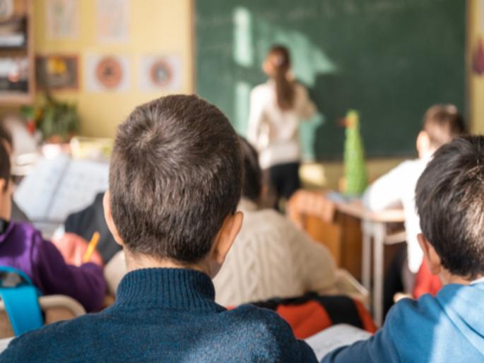 'Do whatever you want to do Parent behaved rudely with teacher even molested her in loni kalbhor | Loni Kalbhor: 'तुला काय करायचे असेल ते कर...' पालकाचे शिक्षिकेसोबत असभ्य वर्तन, विनयभंगही केला 'Do whatever you want to do Parent behaved rudely with teacher even molested her in loni kalbhor | Loni Kalbhor: 'तुला काय करायचे असेल ते कर...' पालकाचे शिक्षिकेसोबत असभ्य वर्तन, विनयभंगही केला