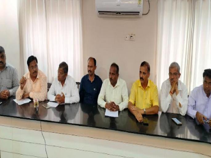 Expulsion of former district presidents of primary teachers committee, Prakash Kajve, Javed Sheikh, Arvind Palkar | महाराष्ट्र राज्य प्राथमिक शिक्षक समितीच्या माजी जिल्हाध्यक्षासह तिघांची हकालपट्टी Expulsion of former district presidents of primary teachers committee, Prakash Kajve, Javed Sheikh, Arvind Palkar | महाराष्ट्र राज्य प्राथमिक शिक्षक समितीच्या माजी जिल्हाध्यक्षासह तिघांची हकालपट्टी