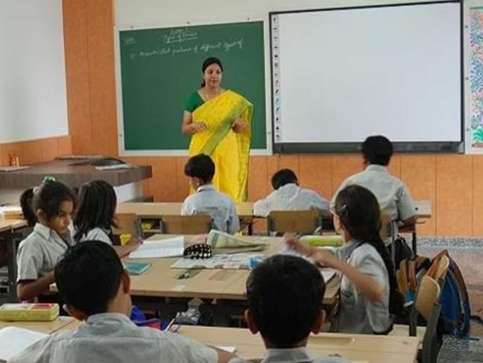 Transfer of 'those' teachers at the education officer level; Aurangabad bench's decision: Relief for teachers | ‘त्या’ शिक्षकांची बदली शिक्षणाधिकारी स्तरावरच; औरंगाबाद खंडपीठाचा निर्णय : शिक्षकांना दिलासा