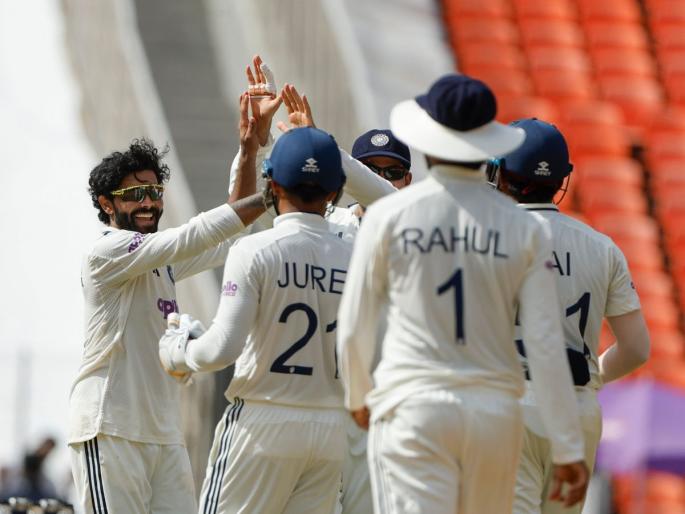 India Thumps West Indies by an Innings and 140 Runs on Day 3, Take 1-0 Series Lead | IND vs WI: मोहम्मद सिराज, रवींद्र जडेजाची कमाल; सामन्याच्या तिसऱ्याच दिवशी वेस्ट इंडीजचा खेळ खल्लास!