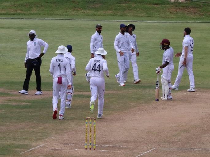 India vs West Indies, Test : BCCI briefs Team India players on neck guards after Steve Smith’s injury | बीसीसीआयला वाटू लागलीय भारतीय खेळाडूंची चिंता; तुम्हालाही पटेल त्यांचे म्हणणे