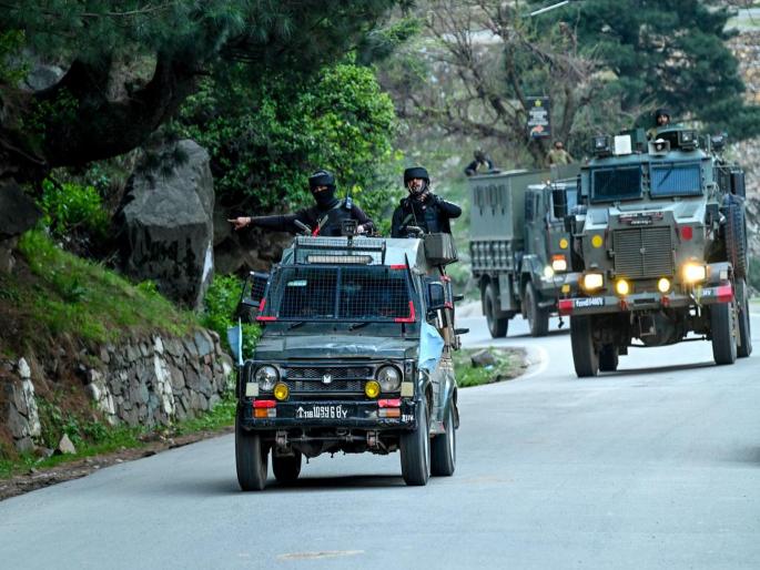 Pahalgam Terror Attack: A conspiracy to ignite hatred in India; Don't rush to take 'revenge', a 'lesson' should be taught | भारतात द्वेषाचा वणवा पेटवण्याचं एक षड्‌यंत्र; ‘बदला’ घेण्याची घाई नको, ‘धडा’ शिकवला पाहिजे