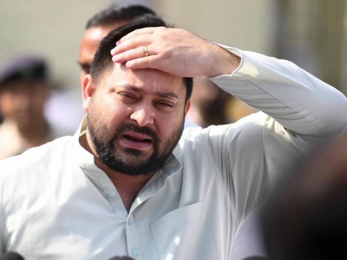 Tejashwi Yadav gets emotional at MLA meeting, says, 'Choose someone else in my place' | आमदारांच्या बैठकीत तेजस्वी यादव भावूक, म्हणाले, 'माझ्या जागी दुसऱ्या कोणाची तरी निवड करा' Tejashwi Yadav gets emotional at MLA meeting, says, 'Choose someone else in my place' | आमदारांच्या बैठकीत तेजस्वी यादव भावूक, म्हणाले, 'माझ्या जागी दुसऱ्या कोणाची तरी निवड करा'