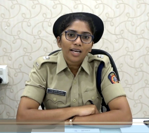 Don't stop vehicles going for Dashavidhi, wedding, Warkari Dindi, religious programs without any reason | वाहनधारकांना दिलासा; जाणून घ्या काय आहे तो पोलिस अधीक्षकांचा चांगला निर्णय Don't stop vehicles going for Dashavidhi, wedding, Warkari Dindi, religious programs without any reason | वाहनधारकांना दिलासा; जाणून घ्या काय आहे तो पोलिस अधीक्षकांचा चांगला निर्णय