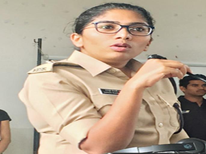 Need to raise voice against sexual assault: tejaswi Satpute | लैंगिक अत्याचाराविरोधात आवाज उठवण्याची गरज : तेजस्वी सातपुते 