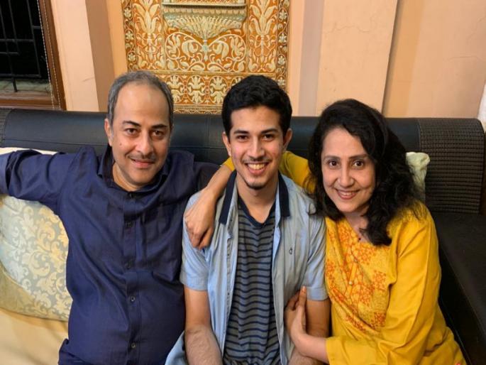 Pune's Tejomay Vaidya second in the state in the neat examination; The third generation in the family in medical service | नीट परीक्षेत पुण्याचा तेजोमय वैद्य राज्यात दुसरा; कुटुंबातली तिसरी पिढी वैद्यकीय सेवेत 