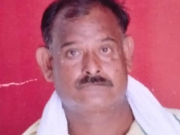 Suicide of a desperate farmer for not selling farm produce | शेतमाल विकला न गेल्याने हताश झालेल्या शेतकऱ्याची आत्महत्या Suicide of a desperate farmer for not selling farm produce | शेतमाल विकला न गेल्याने हताश झालेल्या शेतकऱ्याची आत्महत्या