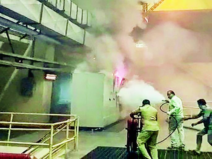 Nine killed in Telangana hydropower project fire | तेलंगणात जलविद्युत प्रकल्पाला आग, नऊ जणांचा होरपळून मृत्यू Nine killed in Telangana hydropower project fire | तेलंगणात जलविद्युत प्रकल्पाला आग, नऊ जणांचा होरपळून मृत्यू