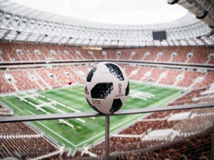 Fifa World Cup 2018 : Made in Pakistan Telstar ball is going to be used | किक असो वा शूट आऊट फिफा वर्ल्ड कपच्या प्रत्येक सामन्यात पाकिस्तानचा 'असा' असेल सहभाग! Fifa World Cup 2018 : Made in Pakistan Telstar ball is going to be used | किक असो वा शूट आऊट फिफा वर्ल्ड कपच्या प्रत्येक सामन्यात पाकिस्तानचा 'असा' असेल सहभाग!