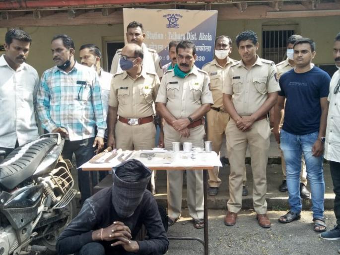 Husband and wife robbed at gunpoint; Within hours, caught by the police | बंदुकीच्या धाकावर पती-पत्नीने टाकला दरोडा; काही तासातच अडकले पोलिसांच्या जाळ्यात