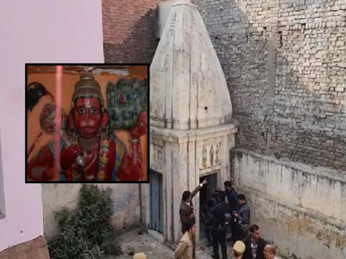 Ancient temple found in another Muslim-dominated area of Sambhal; Police break the lock | संभलच्या आणखी एका मुस्लिमबहुल भागात आढळले पुरातन मंदिर; पोलिसांनी तोडले कुलूप Ancient temple found in another Muslim-dominated area of Sambhal; Police break the lock | संभलच्या आणखी एका मुस्लिमबहुल भागात आढळले पुरातन मंदिर; पोलिसांनी तोडले कुलूप