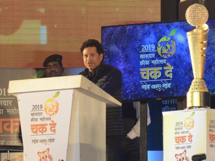 India should not be loved on sports, but playing country: Sachin Tendulkar | भारत खेळांवर प्रेम करणारा नव्हे, खेळणारा देश व्हावा:सचिन तेंडुलकर
