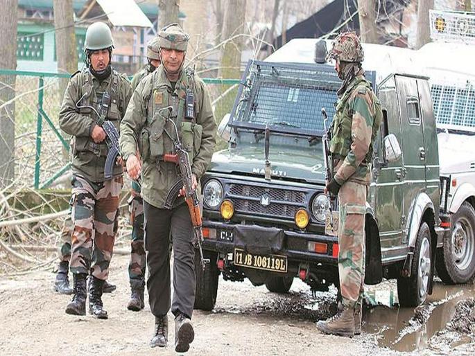terrorists and a minor boy killed in encounter in bandipora jammu and kashmir | आई-वडिलांच्या आर्त विनवणीनंतरही दहशतवाद्यांनी मुलाला ठार केलं terrorists and a minor boy killed in encounter in bandipora jammu and kashmir | आई-वडिलांच्या आर्त विनवणीनंतरही दहशतवाद्यांनी मुलाला ठार केलं