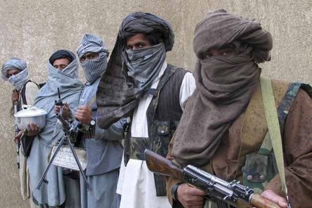 Coronavirus: threat of 'corona terrorism' in Kashmir by Pakistani army and terrorists pnm | Coronavirus: काश्मीरमध्ये ‘कोरोना दहशतवादा’चा धोका; पाकिस्तानी सैन्य आणि दहशतवाद्यांचं मोठं षडयंत्र Coronavirus: threat of 'corona terrorism' in Kashmir by Pakistani army and terrorists pnm | Coronavirus: काश्मीरमध्ये ‘कोरोना दहशतवादा’चा धोका; पाकिस्तानी सैन्य आणि दहशतवाद्यांचं मोठं षडयंत्र