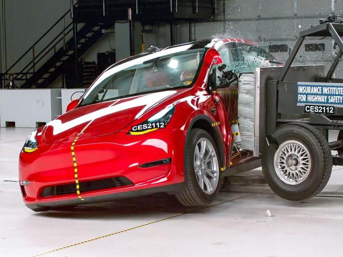 How safe is the Tesla Model Y sold in India; It got 'so many' star ratings in the Euro NCAP crash test! | भारतात विकली जाणारी टेस्ला मॉडेल Y किती सुरक्षित; युरो एनकॅप क्रॅश टेस्टमध्ये मिळवले 'एवढे' स्टार रेटिंग!