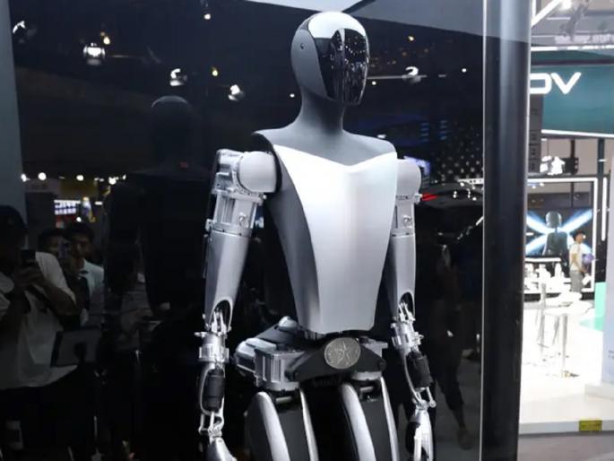 Tesla is hiring workers for $48 an hour to wear motion-capture suits to train its humanoid robots | सात तास चाला, रोज कमवा २८ हजार रुपये! टेस्लाची रोबोला शिकवण्यासाठी ऑफर  Tesla is hiring workers for $48 an hour to wear motion-capture suits to train its humanoid robots | सात तास चाला, रोज कमवा २८ हजार रुपये! टेस्लाची रोबोला शिकवण्यासाठी ऑफर