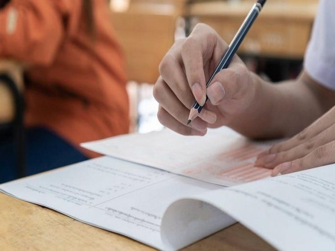scert decision about school examination and the displeasure of teachers and parents | ‘परीक्षा’ नेमकी कोणाची? एससीईआरटीचा निर्णय अन् शिक्षक-पालकांची नाराजी scert decision about school examination and the displeasure of teachers and parents | ‘परीक्षा’ नेमकी कोणाची? एससीईआरटीचा निर्णय अन् शिक्षक-पालकांची नाराजी