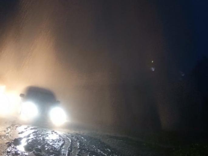 Jaikwadi water begin waste again; pipeline burst in aurangabad | Video : तहानलेल्या जायकवाडीच्या पाण्याची पुन्हा नासाडी सुरू; पाईपलाईन फुटली Jaikwadi water begin waste again; pipeline burst in aurangabad | Video : तहानलेल्या जायकवाडीच्या पाण्याची पुन्हा नासाडी सुरू; पाईपलाईन फुटली