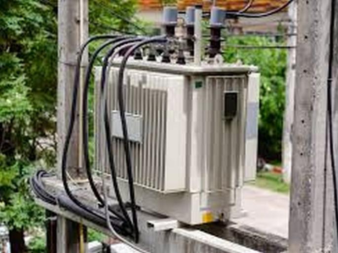 201 Transfarmers dusted due to lack of oil! | ऑईलअभावी २०१ रोहित्र धुळखात ! 201 Transfarmers dusted due to lack of oil! | ऑईलअभावी २०१ रोहित्र धुळखात !