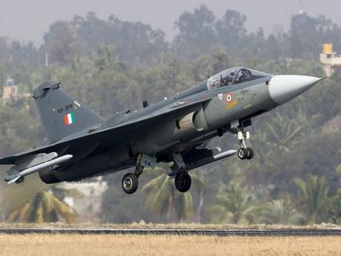An important step towards successful 'landing' support on the 'Tejas' aircraft cruise | ‘तेजस’ विमानाचे युद्धनौकेवर यशस्वी ‘लॅण्डिंग’ स्वावलंबनाच्या दिशेने महत्त्वाचे पाऊल An important step towards successful 'landing' support on the 'Tejas' aircraft cruise | ‘तेजस’ विमानाचे युद्धनौकेवर यशस्वी ‘लॅण्डिंग’ स्वावलंबनाच्या दिशेने महत्त्वाचे पाऊल