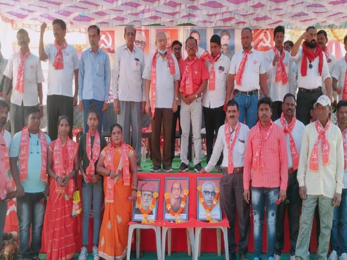 Left Party Active in Thane District; Ready to march on the revenue minister's house! | ठाणे जिल्ह्यात डावे पक्ष सक्रीय; महसूल मंत्र्यांच्या घरावरील लाॅग मार्चची तयार! Left Party Active in Thane District; Ready to march on the revenue minister's house! | ठाणे जिल्ह्यात डावे पक्ष सक्रीय; महसूल मंत्र्यांच्या घरावरील लाॅग मार्चची तयार!