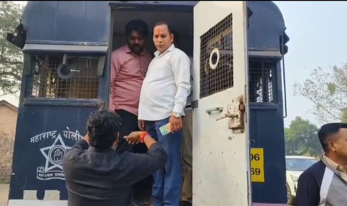 80 people including district head of thackeray group detained | ठाकरे गटाच्या जिल्हाप्रमुख सह ८० जण ताब्यात