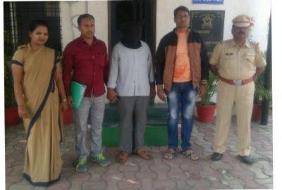 Akola's cheater showing lacquer marriage to many women arrested | अनेक महिलांना लग्नाचे आमिष दाखवून लाखो रुपये उकळणार अकोल्याचा ठगबाज जेरबंद Akola's cheater showing lacquer marriage to many women arrested | अनेक महिलांना लग्नाचे आमिष दाखवून लाखो रुपये उकळणार अकोल्याचा ठगबाज जेरबंद